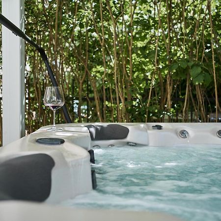 Historical Luxury Homes - Stadtvilla Mit Jacuzzi Und Garten Friburgo in Brisgovia Esterno foto