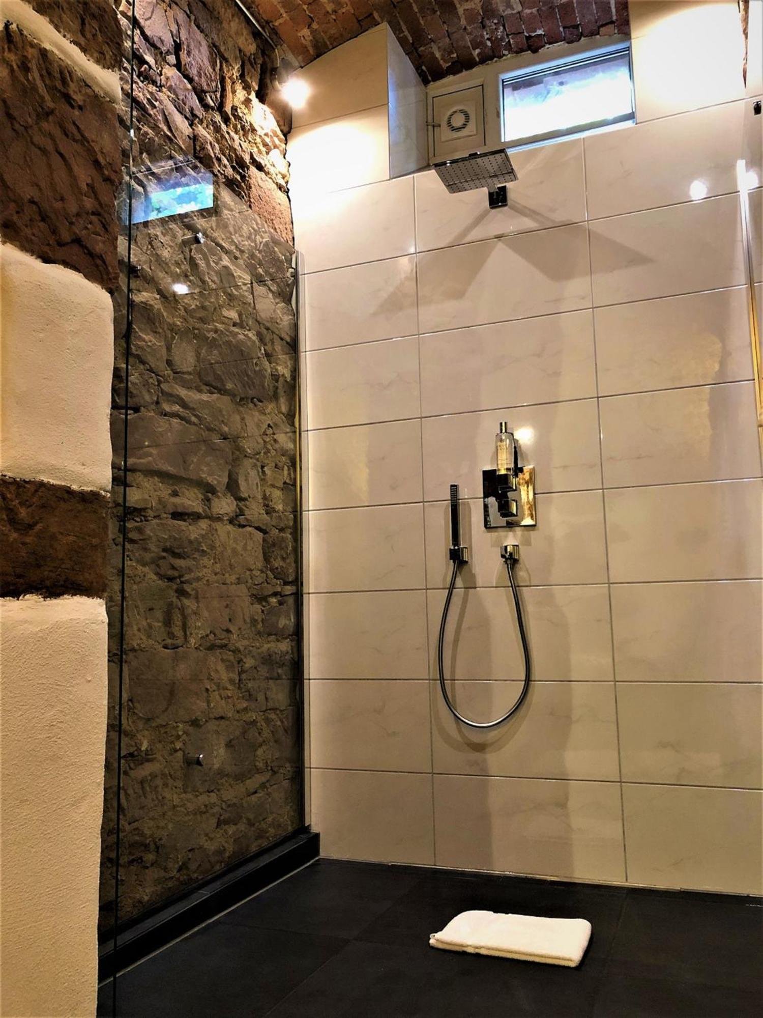 Historical Luxury Homes - Stadtvilla Mit Jacuzzi Und Garten Friburgo in Brisgovia Esterno foto
