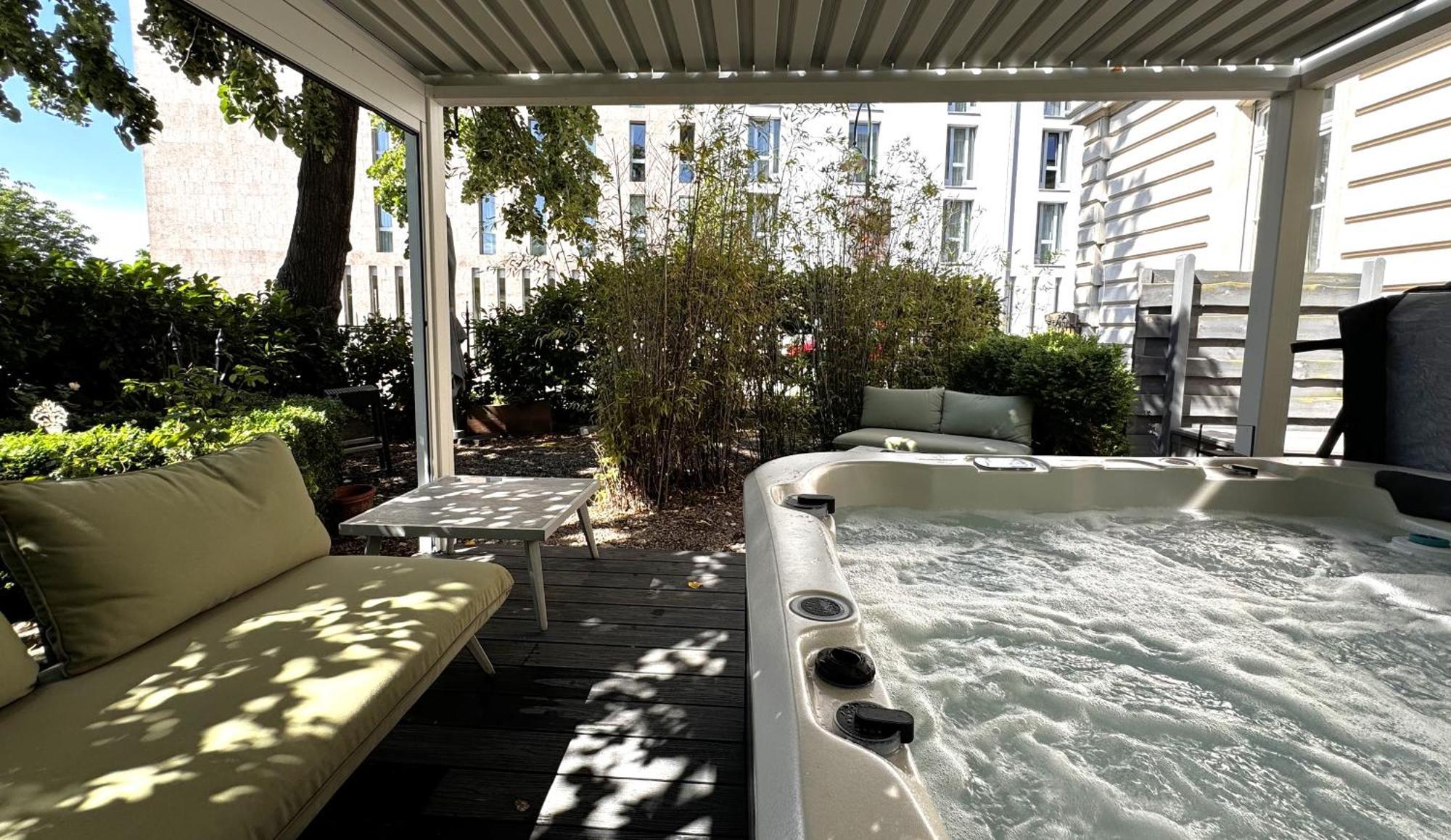 Historical Luxury Homes - Stadtvilla Mit Jacuzzi Und Garten Friburgo in Brisgovia Esterno foto