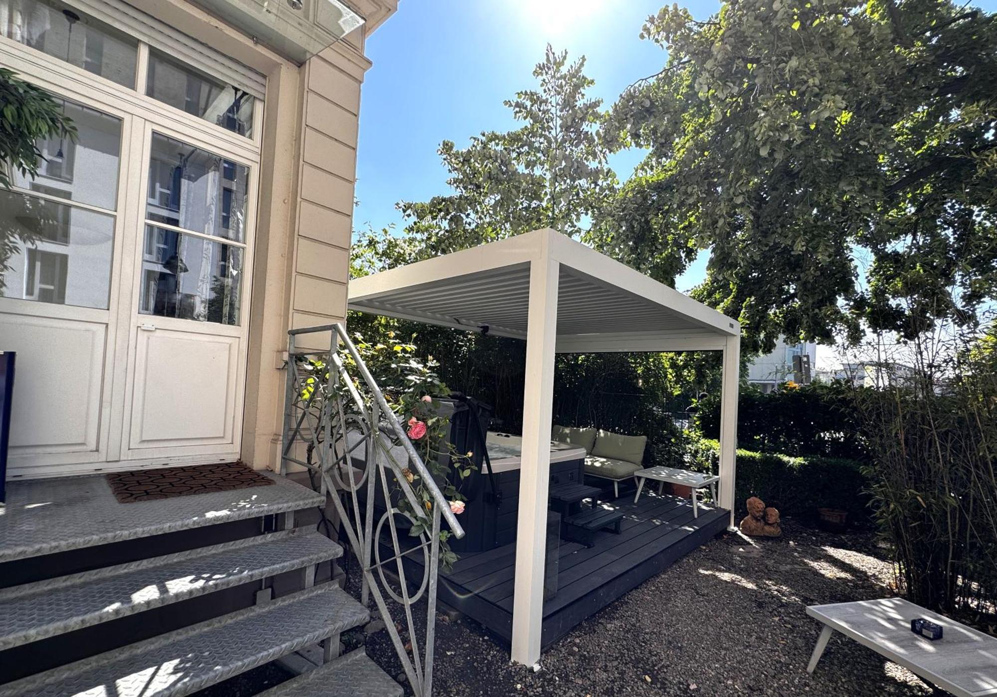 Historical Luxury Homes - Stadtvilla Mit Jacuzzi Und Garten Friburgo in Brisgovia Esterno foto